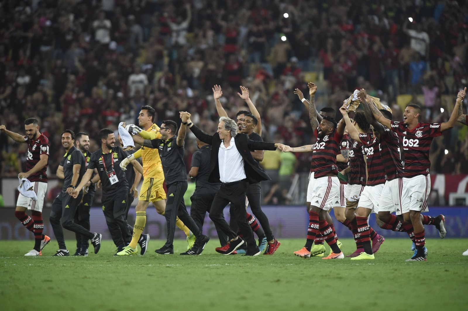 Na maior maratona de jogos, Flamengo encara Goiás no Serra Dourada André Durão