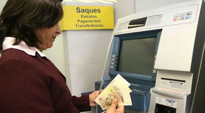 Governo deposita salário de servidores nesta sexta-feira com saque no dia seguinte Governo deposita salário de servidores nesta sexta-feira com saque no dia seguinte