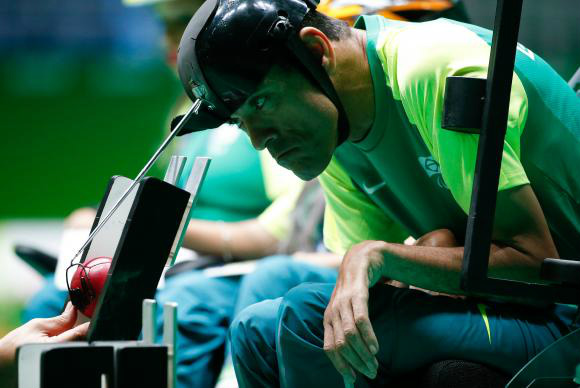 Atletas com paralisia destacam papel da bocha na volta por cima Rio de Janeiro - Brasileiros Antônio Leme, Evelyn de Oliveira e Evani Soares da Silva disputam final da bocha BC3 contra equipe da Coreia do Sul nos Jogos Paralímpicos Rio 2016 Fernando Frazão/Agência Brasil