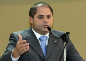 Mario Cesar, presidente da Câmara, diz que vai esperar novas informações sobre o caso, para que o legislativo comece a agir (Foto: Divulgação)