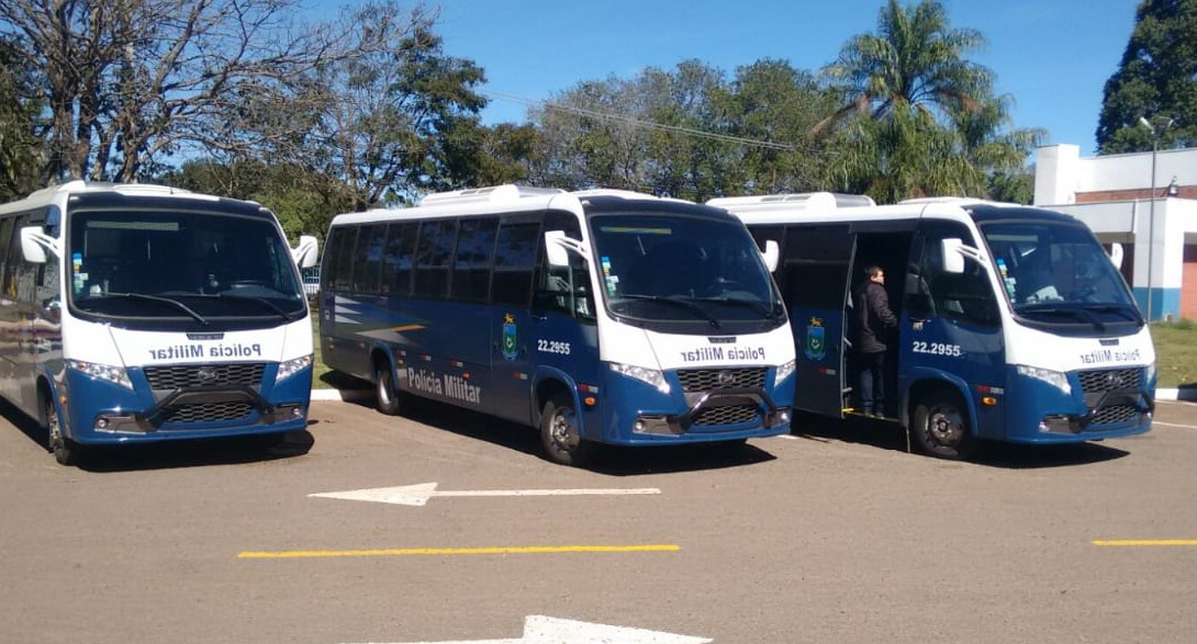 Polícia Militar recebe novos micro-ônibus e viaturas