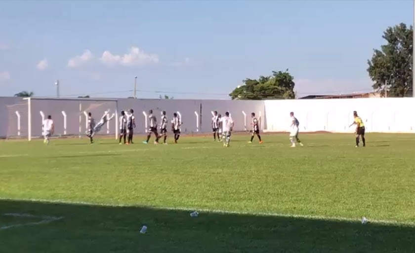 Momento do segundo gol do Carcará em cima do Operário - Divulgação