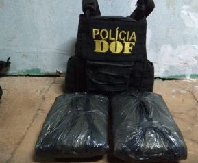 Jovem é presa levando maconha para o estado do Paraná Jovem é presa levando maconha para o estado do Paraná
