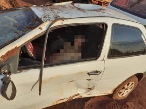 Condutor morre ao capotar veículo em estrada vicinal próximo a BR-463 Condutor morre ao capotar veículo em estrada vicinal próximo a BR-463