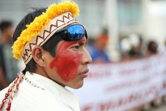 Consea recomenda que guaranis-kaiowás tenham direito a água, comida e educação Brasília - Entre as recomendações do Consea estão o fornecimento de itens básicos para a sobrevivência das comunidades indígenas, como cestas de alimentos e água potável para o preparo da comida, além de matrícula para as crianças -Fabio Rodrigues Pozzebom/Agência Brasil