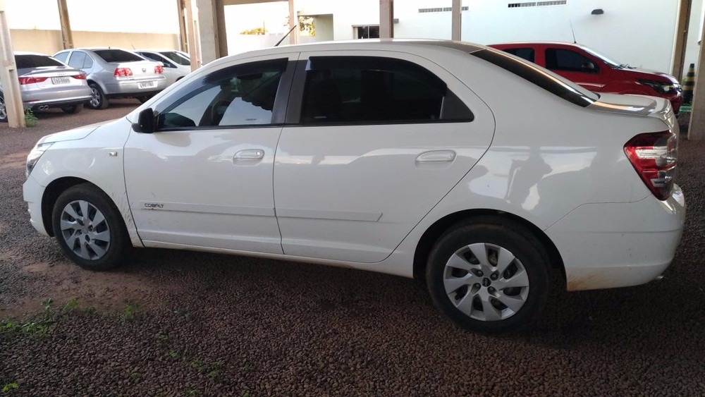 Gêmeos são presos após torturar adolescente por três horas em carro, afirma polícia Veículo onde irmãos sequestraram adolescente (Foto: Polícia Civil/Divulgação)