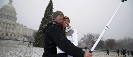 Brasileiro é o que mais posta em redes sociais durante viagens