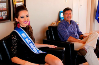 Prefeito Murilo Zauth e a Miss Mato Grosso do Sul, Camila Greggo
Foto Chico Leite - Assecom 