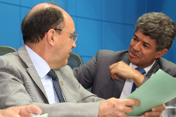 Governo envia para ALMS projeto que cria Fundo de Combate à Corrupção Presidente Mochi leu projeto do Executivo que começou a tramitar hoje na Casa de Leis
Foto: Victor Chileno