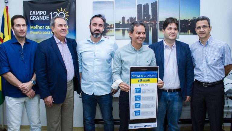 Prefeitura expande internet livre em locais públicos na capital Prefeitura expande internet livre em locais públicos na capital