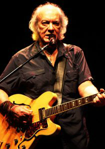 Erasmo Carlos vai doar cachê de show em Campo Grande para ações do Outubro Rosa