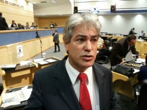 Marcos Alex (PT) propôs repúdio, amargou derrota e irá reapresentar pedido contra Bolsonaro (Foto: Kleber Clajus)