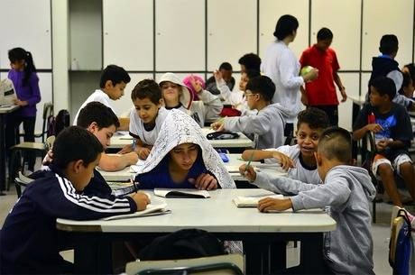 Escolas costumam dar descontos em rematrícula
Rovena Rosa/Agência Brasil - 1º.12.2015