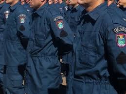 A PM quer saber sua opinião em relação ao uniforme utilizado pela instituição.