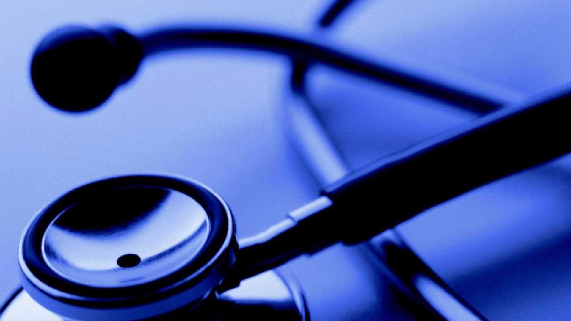 Associações criticam decisão que proíbe abertura de cursos de medicina