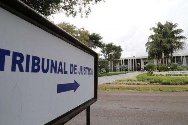 Tribunal de justiça derruba jornada de 8 horas de trabalho dos servidores estaduais Tribunal de justiça derruba jornada de 8 horas de trabalho dos servidores estaduais