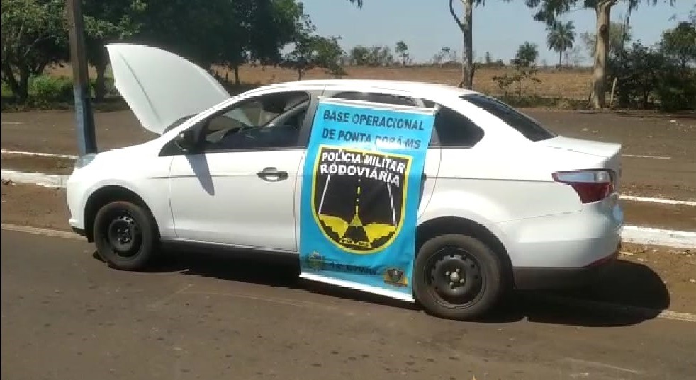 Quadrilha é presa tentando atravessar veículo roubado para o Paraguai