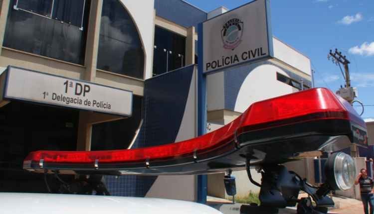 Ao tentar evitar roubo de mercado, comerciante é ferido com golpes de facão