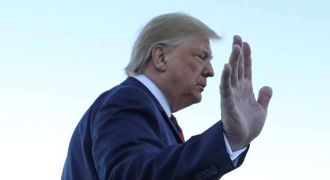 Trump foi criticado por revelar detalhes sensíveis sobre missão secreta. REUTERS/Leah Millis