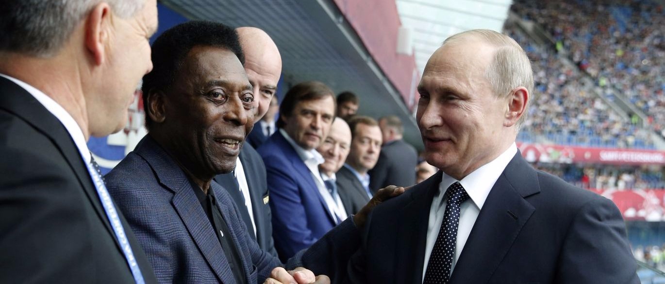 Pelé supera problemas de saúde e volta à cena por patrocínio e política © Sputnik Photo Agency