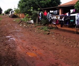 Rua do bairro Morada da Serra, em Sidrolândia, onde haverá recapeamento com recursos recém-empenhados - Edemir Rodrigues/Notícias MS