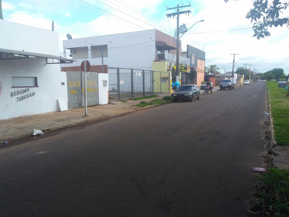 Conveniência onde jovem de 24 anos foi morto com tiro de chumbinho no pescoço, em Campo Grande, MS. Suspeito é comerciante e lutador de jiu-jitsu e foi preso na tarde deste sábado (Foto: Osvaldo Nóbrega)