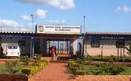 Presos fogem de presídio semiaberto da Gameleira Presos fogem de presídio semiaberto da Gameleira