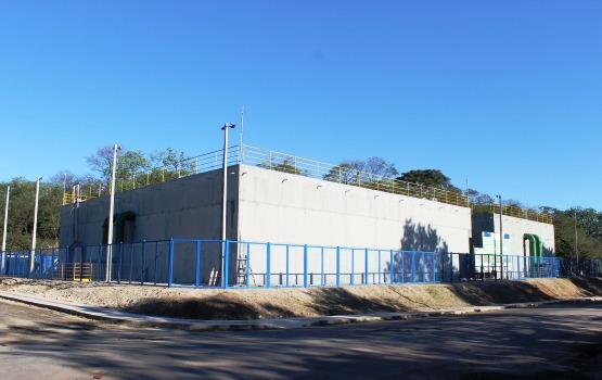 Governo do Estado entrega obras e leva mais saneamento a Corumbá Foto: Assessoria