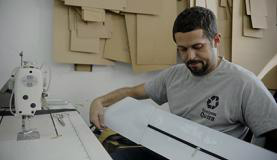 Elisiario Oliveira Souza diz ser uma pessoa com sorte por ter conseguido um trabalhoTânia Rêgo/Agencia Brasil