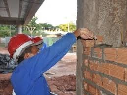 Foram contratados 1.670 pessoas em maio e demitidas 2.944 no setor.