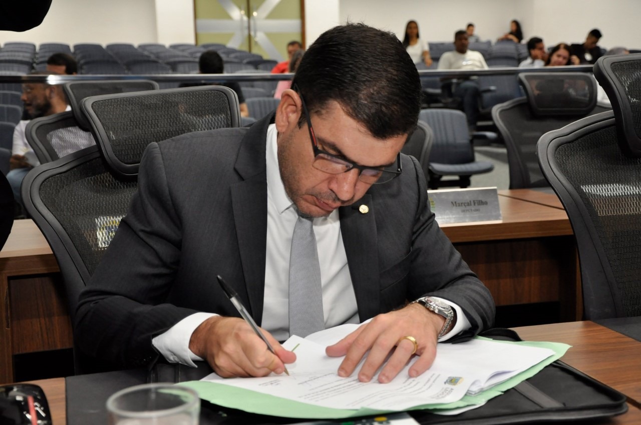 Deputado Jamilson propõe instalação de eliminador de ar na ligação de água