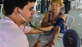 Portadores de doenças crônicas devem ir aos postos onde  estão  cadastrados    Arquivo/Agência  Brasil