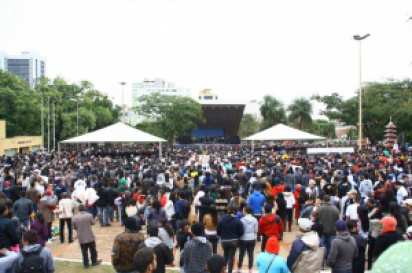 Até o prefeito pretende cantar durante concentração na Praça do Rádio, prevista para às 15h 
(Foto: Marcos Ermínio / Arquivo)