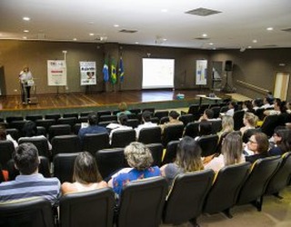 Evento começou nesta tarde no Centro de Convenções do Pantanal (Foto: Clóvis Neto)
