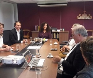 Prefeito da Capital, Marcos Trad, secretária de Cultura, Kátia Bogea, na sede do Iphan - Divulgação/PMCG