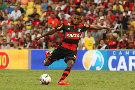 Vaza imagem de possível novo uniforme do Flamengo para temporada 2015