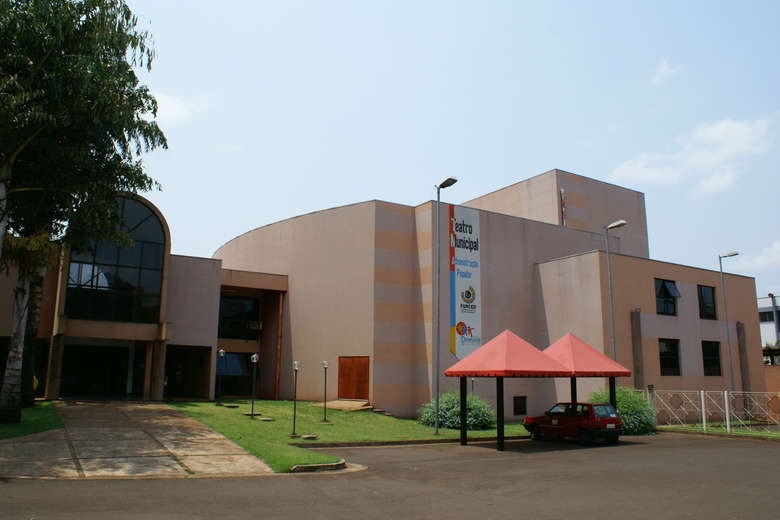 Teatro Municipal de Dourados