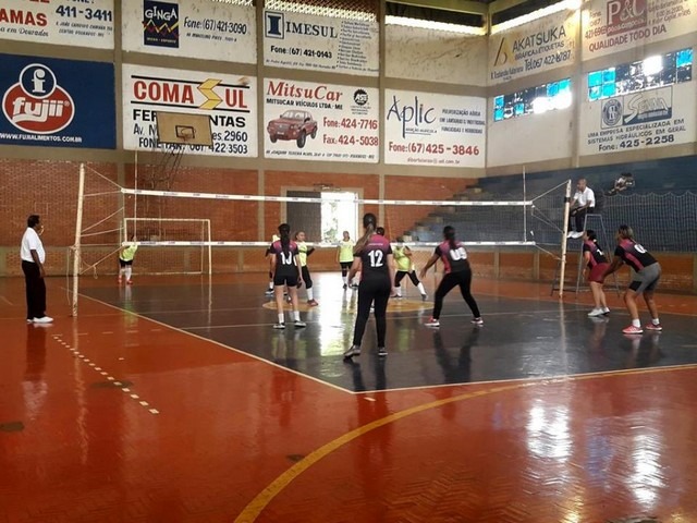 Fundação de Esporte de Dourados confirma Jogos dos Servidores para este mês Jogos dos Servidores serão disputados nas modalidades de futebol suíço, vôlei feminino, tênis de mesa e truco em duplas. Arquivo/Funed