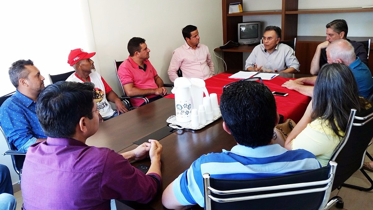 Odilon discute projetos para fortalecer agricultura familiar