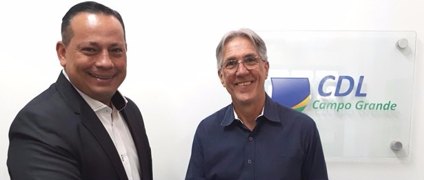 Nova diretoria da CDL de Campo Grande toma posse para triênio 2018-2020 Hermas Renan Rodrigues dará posse ao sucessor, Adelaido Luiz Spinosa Vila - Ascom CDL-CG