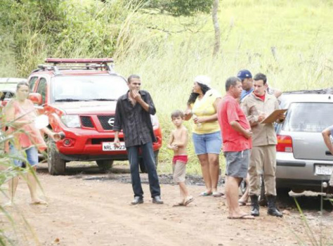 Após uma hora da chegada na cachoeira é que grupo sentia falta da vítima (Foto: Luiz Alberto)