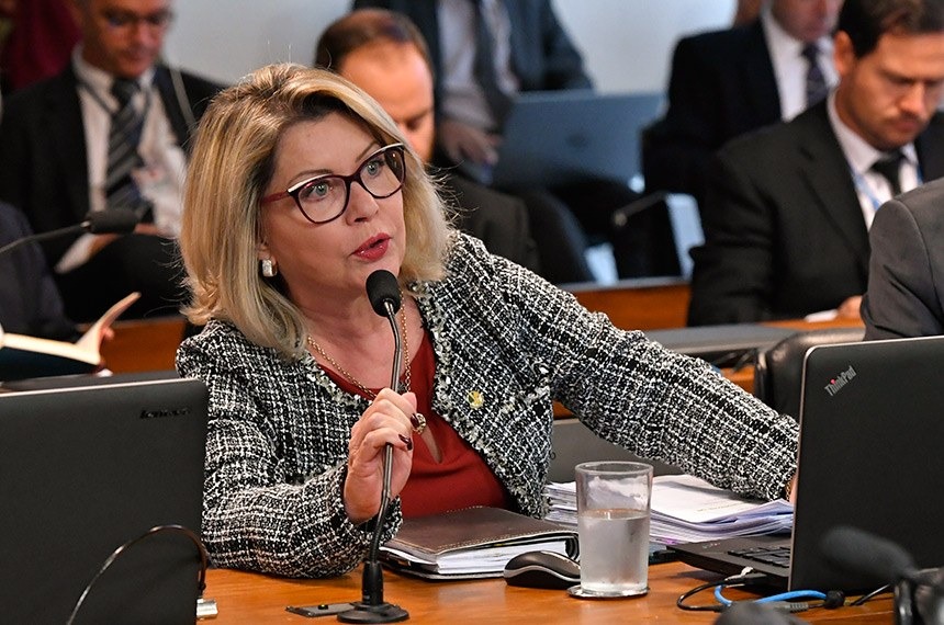 Projeto que regulamenta demissão de concursado por mau desempenho vai a Plenário Foto: Senado