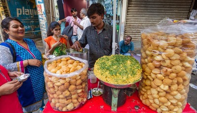 10 comidas extremamente perigosas que os indianos comem normalmente 5 – Pani Puri