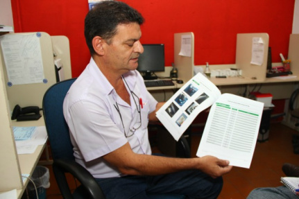 Em empresas credenciadas, imagens do veículo são feitas e enviadas para sistema do Detran. (Foto: Fernando Antunes)