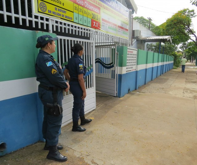 Em Dourados, polícia já reforça efetivo nas ruas com foco em eleições Em 2014, Guarda Municipal e Polícia Militar atuaram em pontos de votação- Foto: Arquivo/ Dourados News
