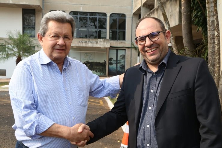 Onevan celebra vestibular da UFMS com novo curso em Naviraí “Arquitetura e Urbanismo” em Naviraí é um dos cursos oferecidos no vestibular. Victor Chileno