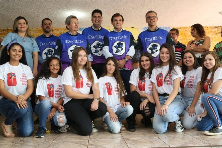 Itaquibots homenageia Onevan, magistrados e procurador da Justiça do Trabalho Victor Chileno
