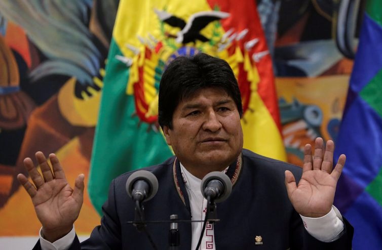 Oposição na Bolívia quer renúncia de presidente e fechar fronteiras Oposição quer forçar a renúncia do presidente da Bolívia, Evo Morales (Arquivo/Reuters/David Mercado/Direitos Reservados)