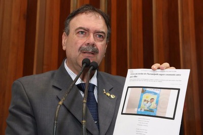 Para Dr. Paulo Siufi, livro é 