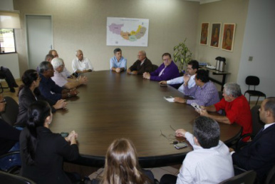 Prefeito Murilo reunido com diretoria da Guarda Mirim – Chico Leite